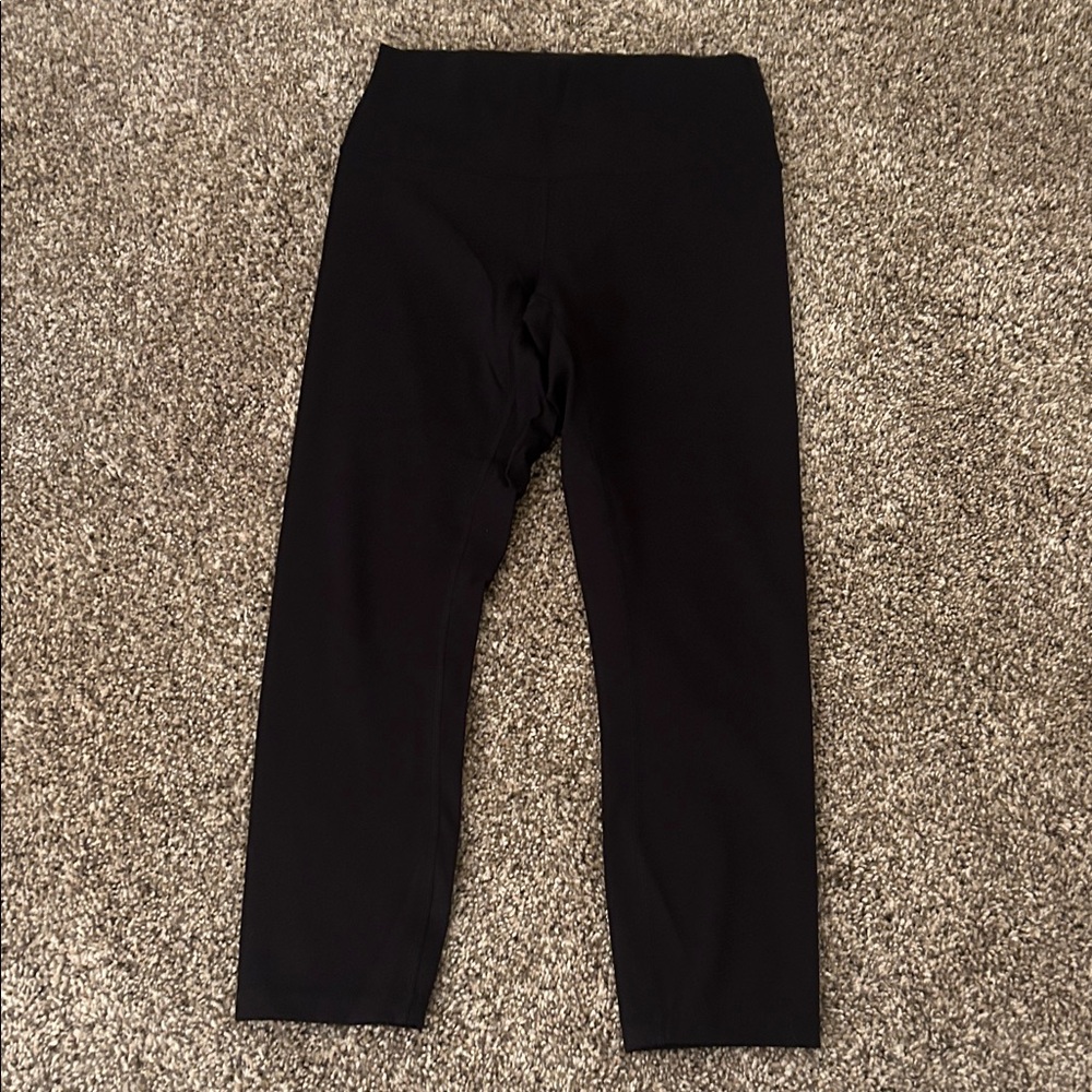Wunder Under High-Rise Crop Size 6